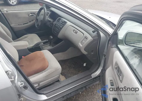 2002 Honda Accord 2.3 Lx из США, поврежденный, VIN 1HGCG564X2A152348